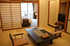 Tsukishiro E